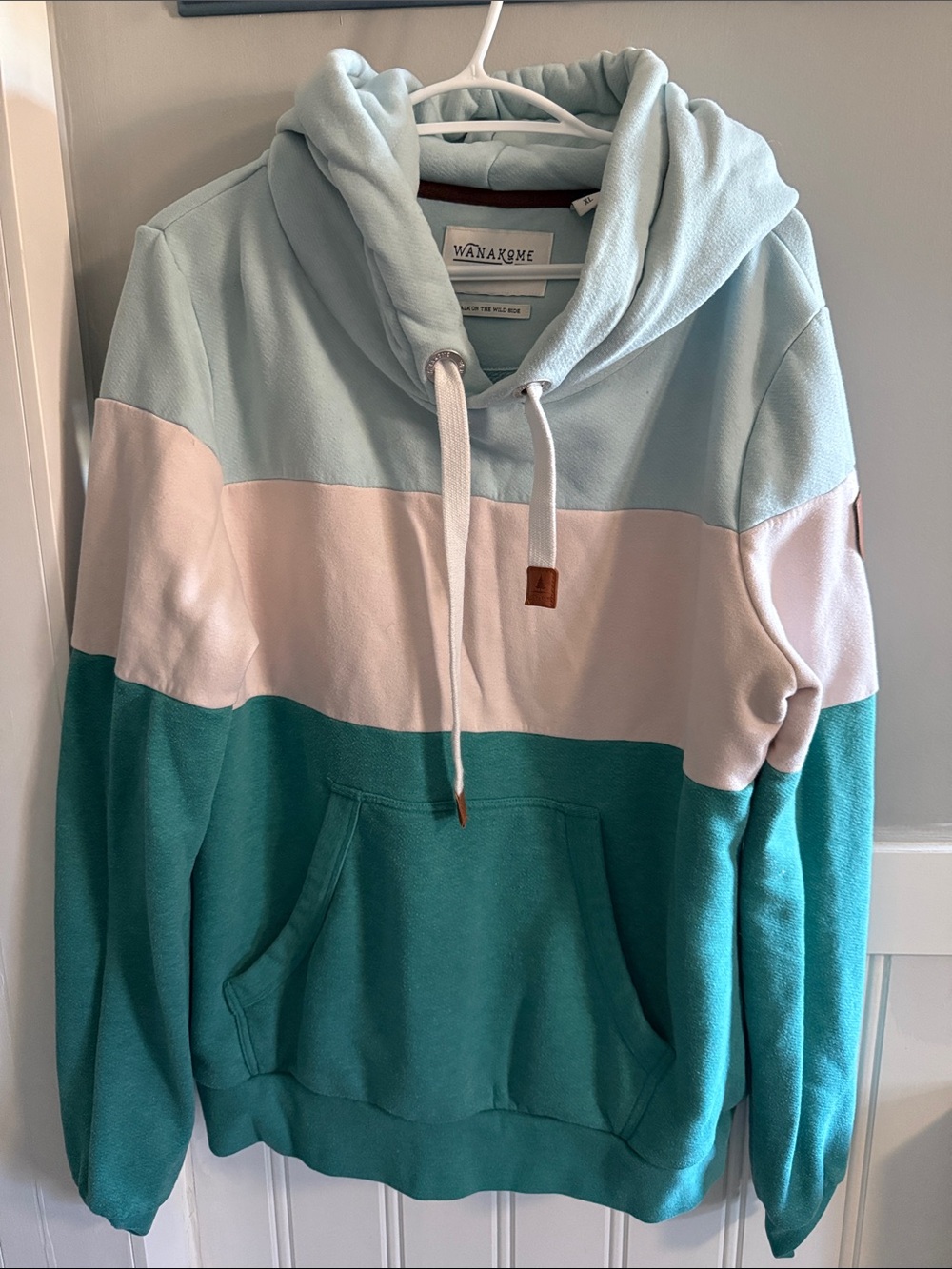 Wanakome Colorblock Hoodie — Light Blue, White & Teal